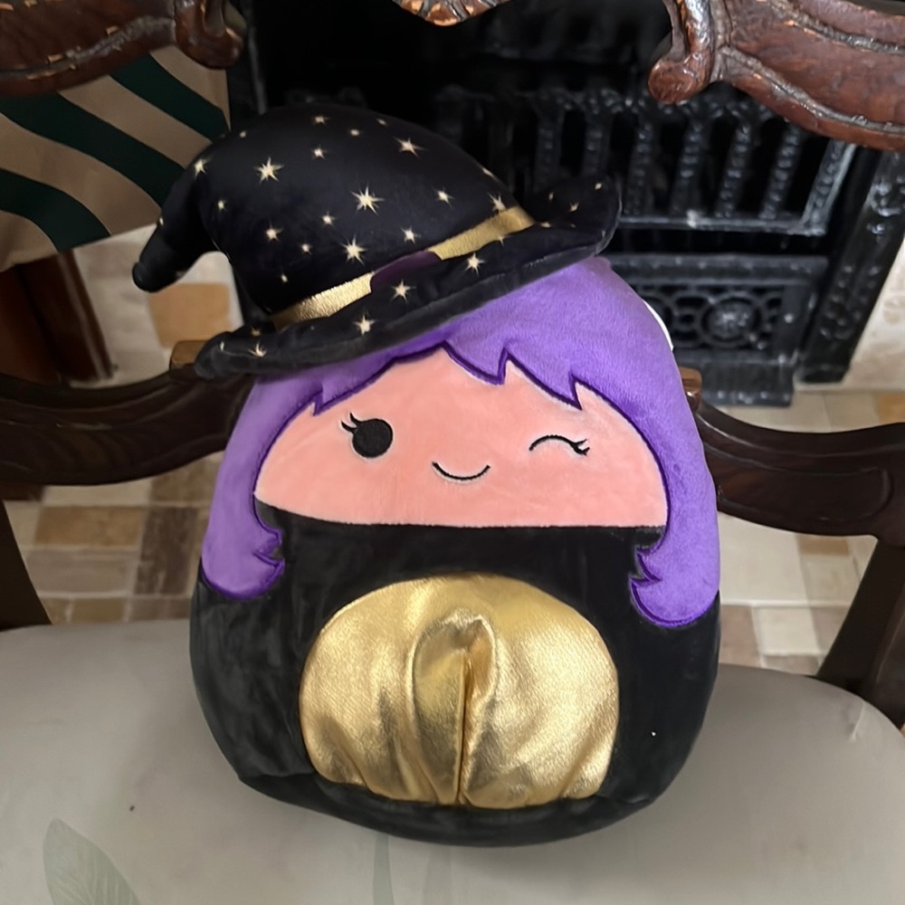 HALLOWEEN SQUISHMALLOW VOODIE THE WITCH 8"